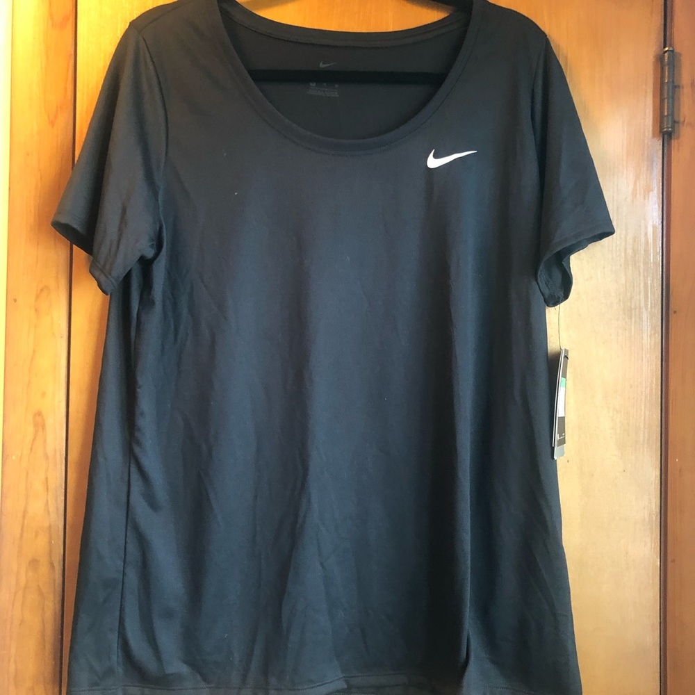 NIKE DRI FIT TEE